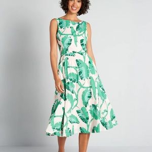 New with tags bird and plant print emily and fin ModCloth dress